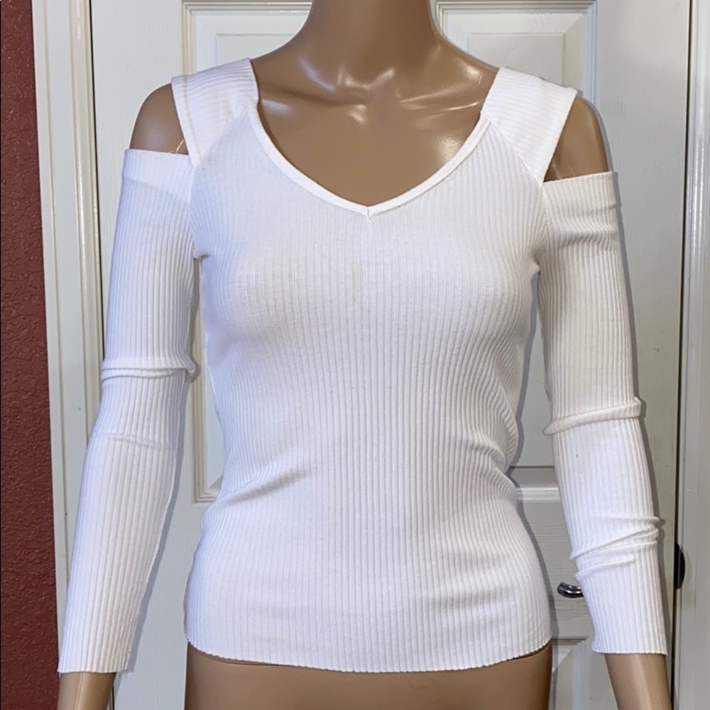 ❤️Cute cold shoulder long sleeves shirts